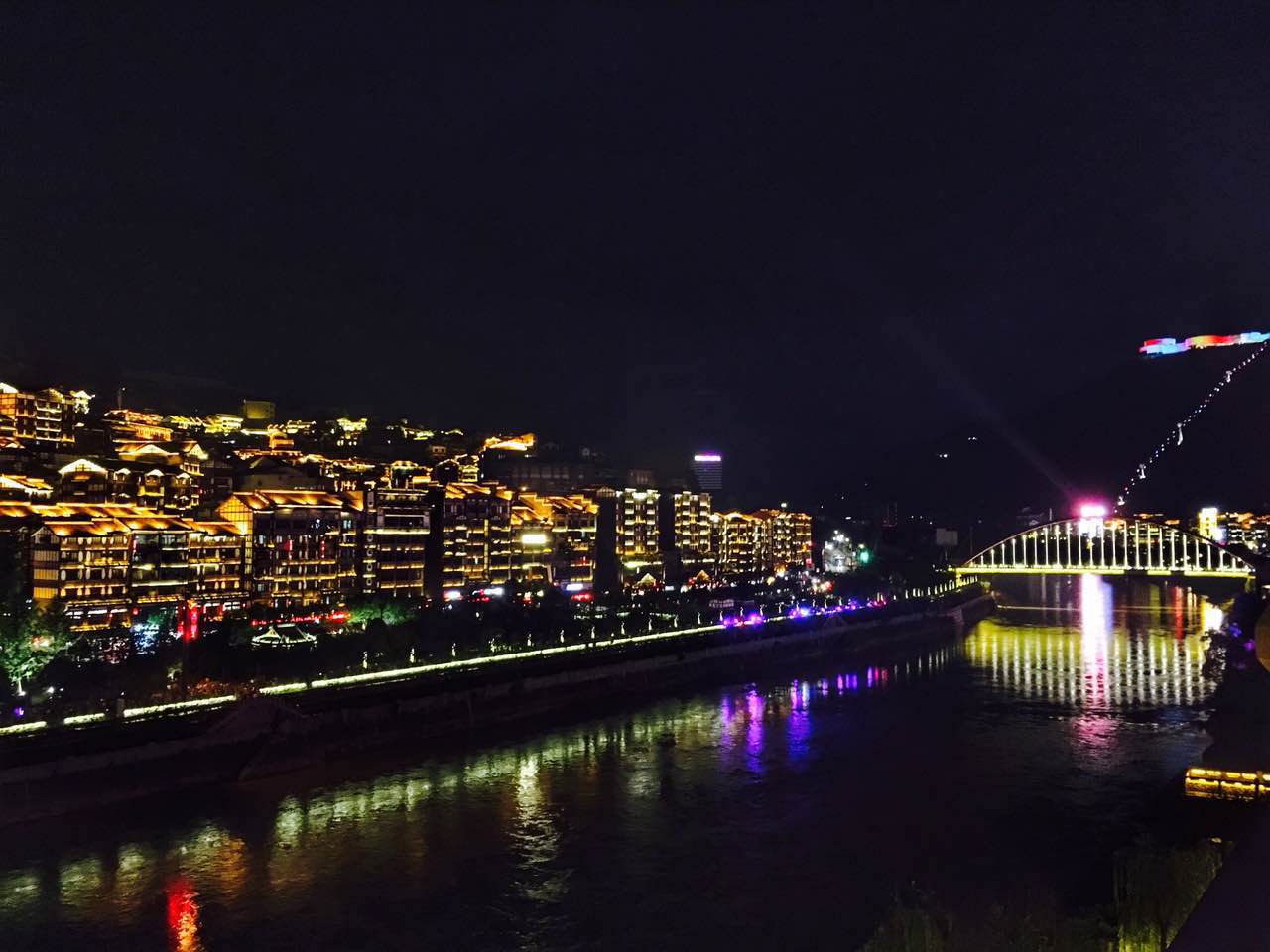 贵州茅台镇自驾游攻略(贵州茅台镇旅游景点一日游)