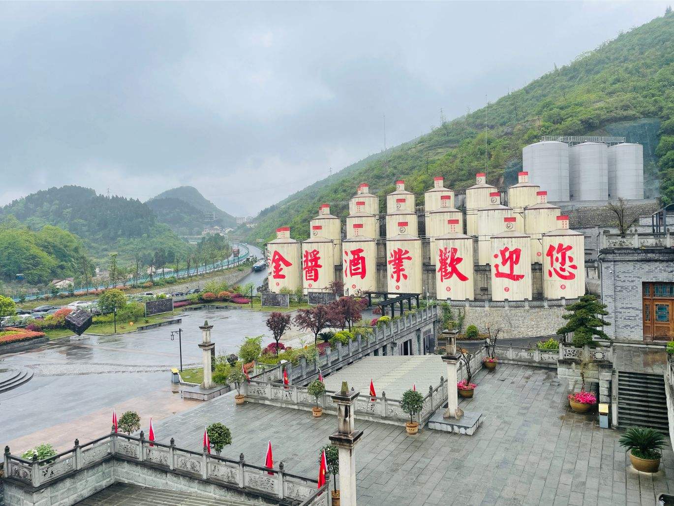 茅台镇知名酒厂(茅台镇酒厂排名大全)