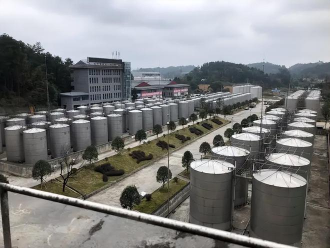 贵州茅台镇知名酒厂(贵州茅台镇酒厂排名大全)