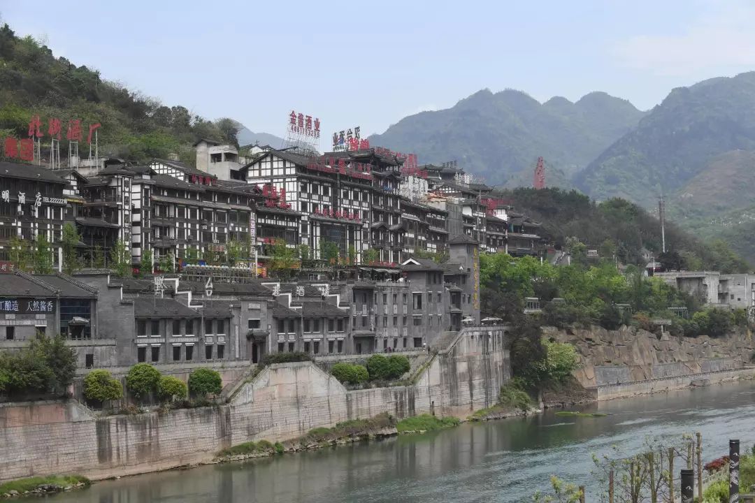 茅台镇酒厂排名大全(贵州茅台镇酒厂排名大全)